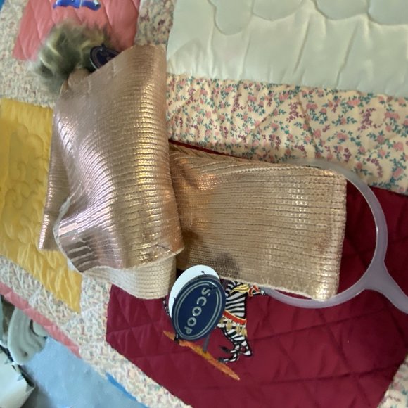 NWT~Scoop Metallic Rose Gold Reversible Neck Scarf & Hat - Picture 3 of 10